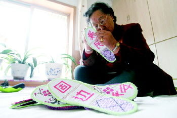  (t��ng)���S�@��Ҫ�{(di��o)�x�Ă���,81�q��������G÷��Ů�������p����100�pЬ�|��