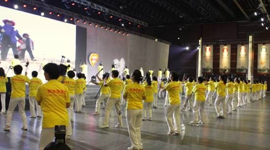 �ü�ͥ���F(tu��n)���������f������������һ����