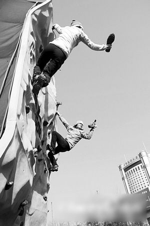 �ʎr����Ф�ú̈́�����չʾ��ˇ