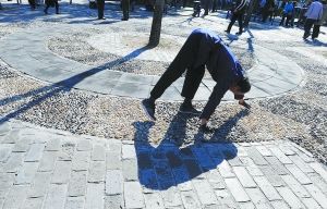 ����5�ꡰ��F�С��Ķ�����ģ�»����{����������������·Ω��ΩФ��