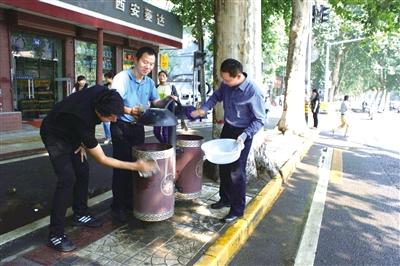 ̫��·��һ�l����ͨͨ���Ͻ֣����]���ϴ���ǘӵĺ�Ȼ�����Ҳ�]���L��·�ǘӵ�Ħ�Ǖr�У����������Լ��Ĳ������|��������Ԕ����̫�����h(hu��n)�l(w��i)���˲�����һ�|ꖹ���ҹ�ﴵ��Ę��~��¶���������Ľֵ�����ˮ܇������С���������ߵ�·��������·��΢�m���ֵ��ǹ�꠆T�����ڴ��С��Ѳ�鲻�����О顭�����օ^(q��)�Ė|��֮�ǡ���̫��·�ֵ���������(y��u)���ĭh(hu��n)�����������K�ѡ������������������@���Ͻ֎����µĻ�����