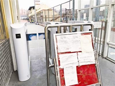 ����ÿ��500�f(w��n)�Ą�(l��)�W(xu��)У�����(hu��)�_(k��i)�T(m��n)